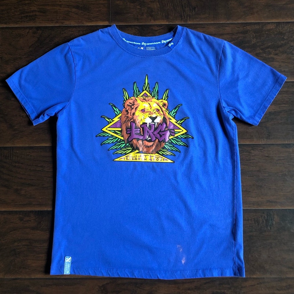 LRG T-shirt